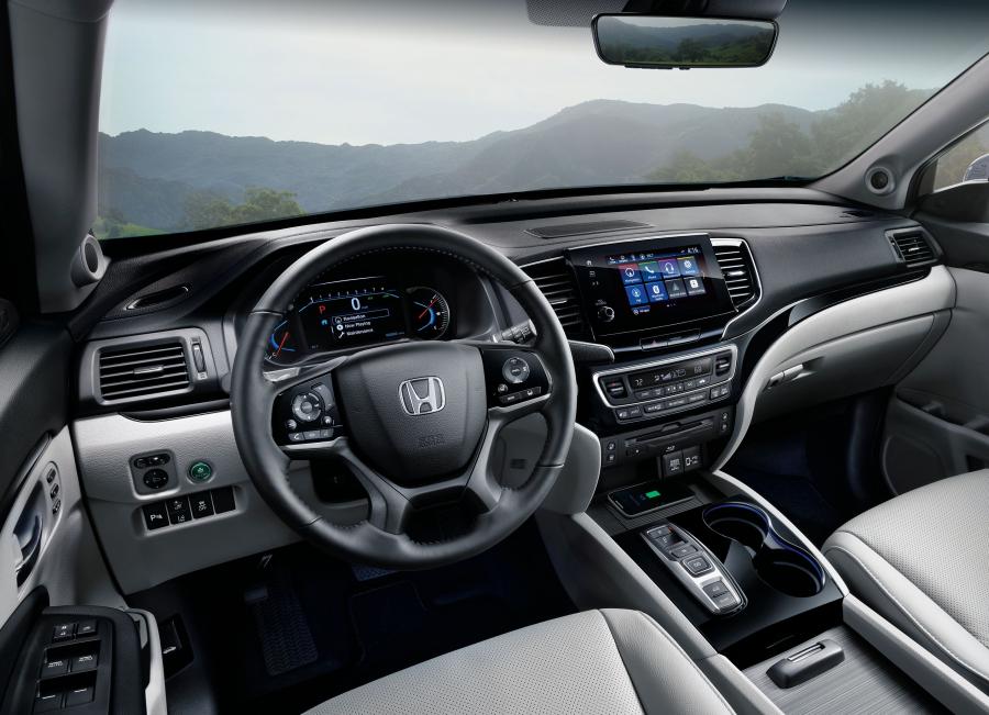 Торпедо Honda Pilot 2018 года  (NA) (фото 4 из 6)
